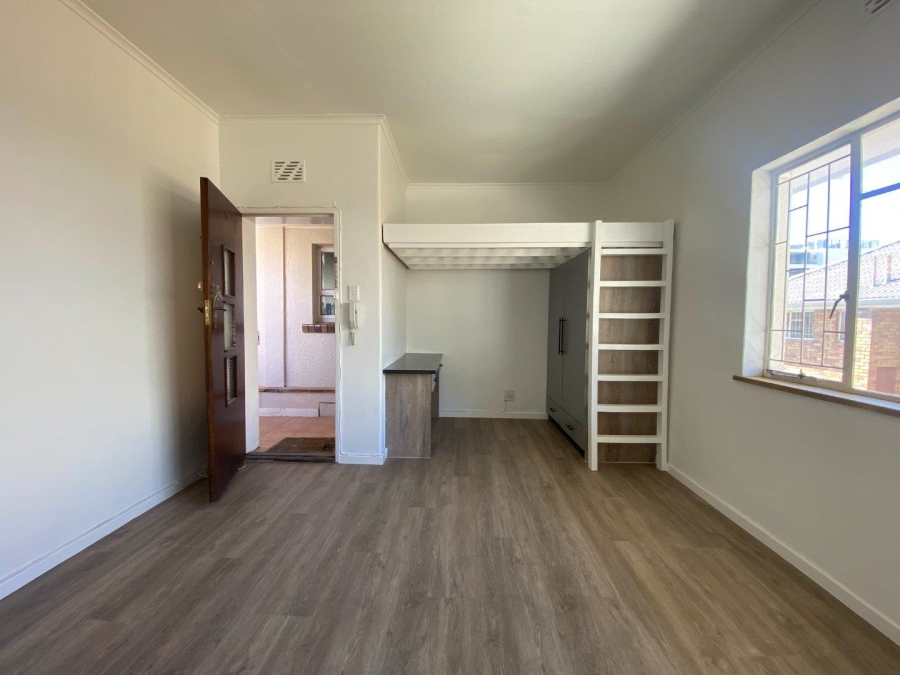 0 Bedroom Property for Sale in Sea Point Western Cape